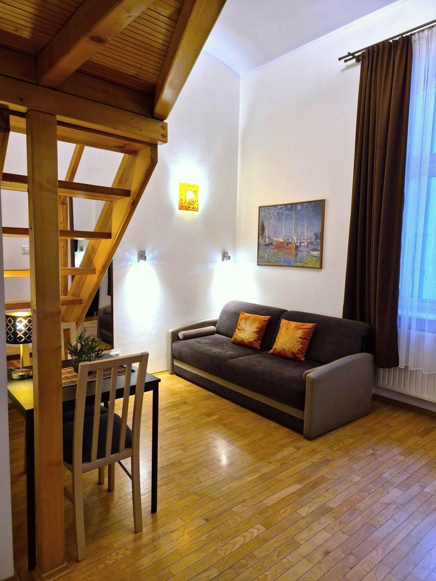 Studio Apartment
