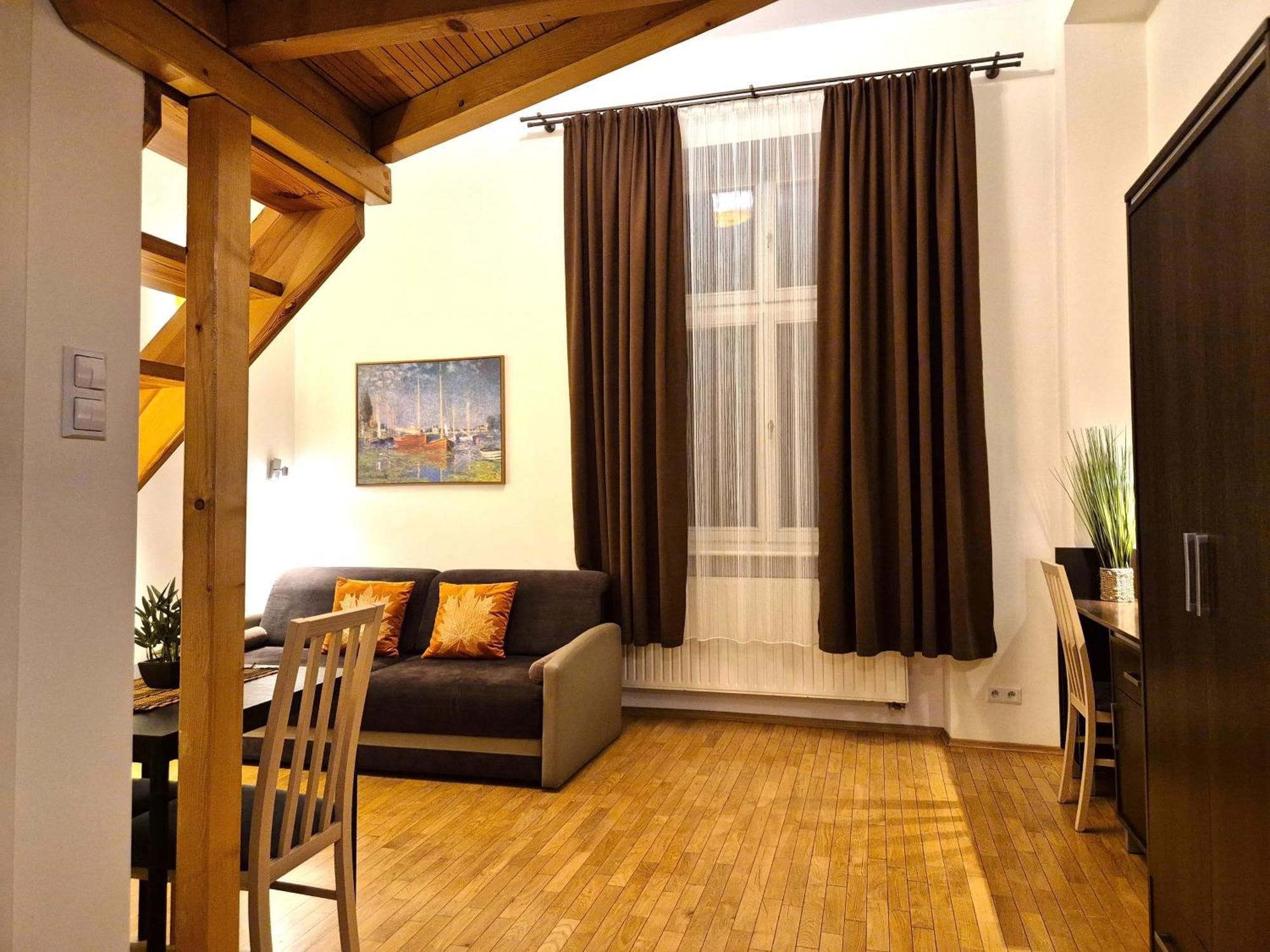 Studio Apartment